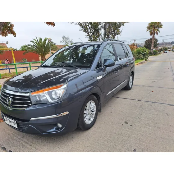 Ssangyong Stavic Mt 4x2