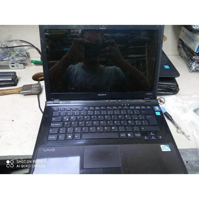Lote Dos Notebook Sony Vaio Vpccw Placas Malas Rojo Y Negro