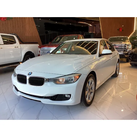 Bmw Serie 3 2.0 320ia Luxury Line At