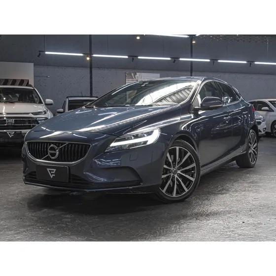 Volvo V40 2.0 T4 Momentum Drive-e 5p