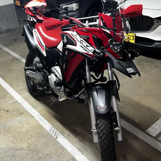 Xre 300 Abs, Modelo 2022 Km 50.400 Rojo Rally