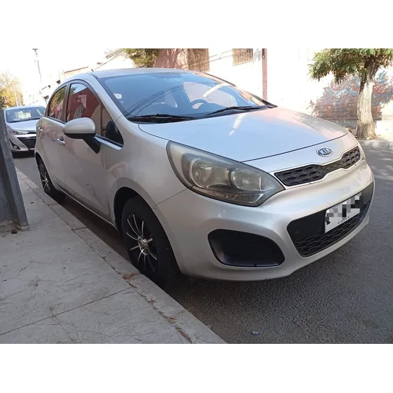 Kia Rio 5 Ex 1.2l 5mt