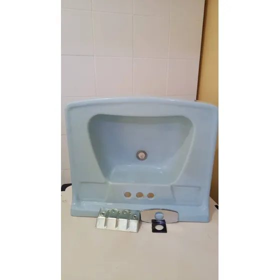 Lavamanos Azul En Perfecto Estado  Sin Pedestal  Vencerámica