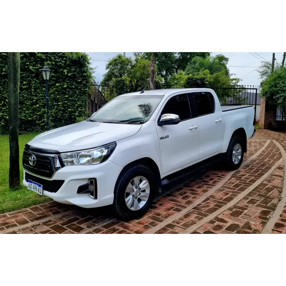 Toyota Hilux Pick-up 2.8 Cd Srv 177cv 4x2