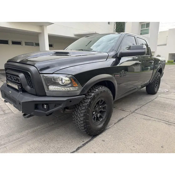 Dodge Ram 1500 5.7 Pickup Quad Cab Slt Aa 4x2 At
