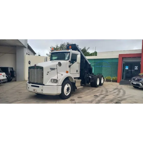 Tractocamion Kenworth T800b Con Grua Articulada