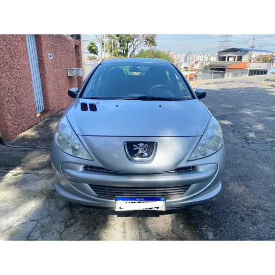 Peugeot 207 1.4 Xr Flex 5p