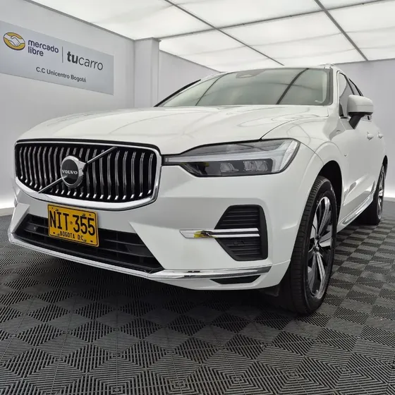 Volvo Xc60 2024 2.0 T8 Plus