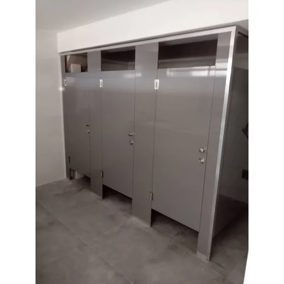 Tabiques Sanitarios, Divisiones Sanitarias Baños Públicos 