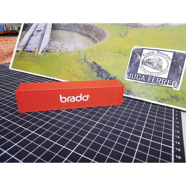 D1293 - Container 40 Pés Frateschi Marrom Brado Jucaferreo