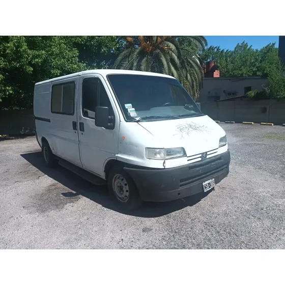 Peugeot Boxer 2.5 D Combi