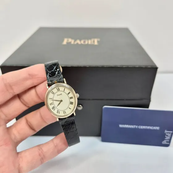 Piaget Petit Ovale Ouro Branco Corda 24mm Completo Preto Prateado Branco