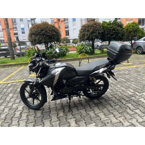 Moto Apache Dos Válvulas Modelo 2022, Única Dueña 26,000 Km