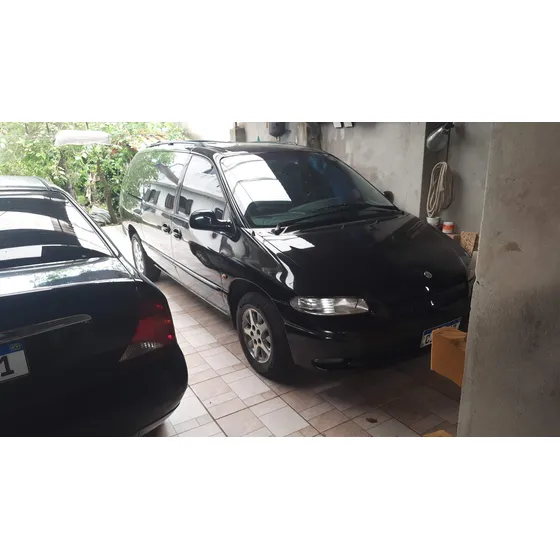 Chrysler Grand Caravan 3.3 Le 5p