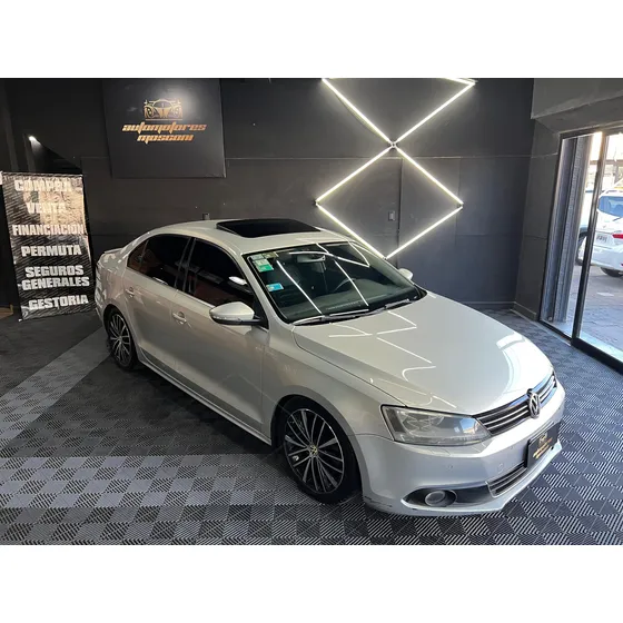 Volkswagen Vento 2.0 Sportline Tsi 200cv Dsg