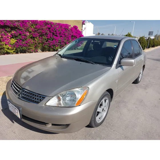 Mitsubishi Lancer 2.0 Es At