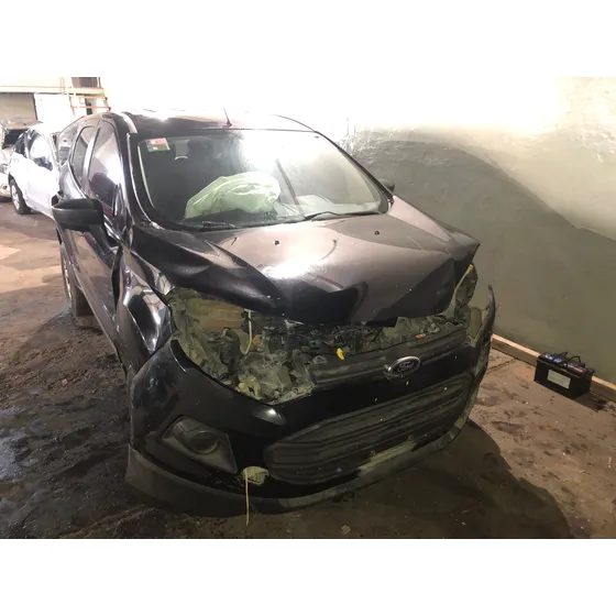 Ford Ecosport 1.6 S Chocada En Marcha