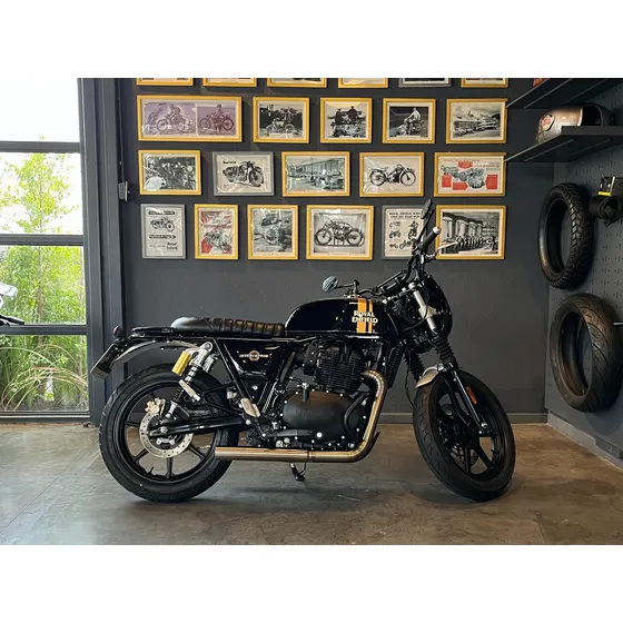 Royal Enfield Interceptor 650 - Continental Gt Black Magic