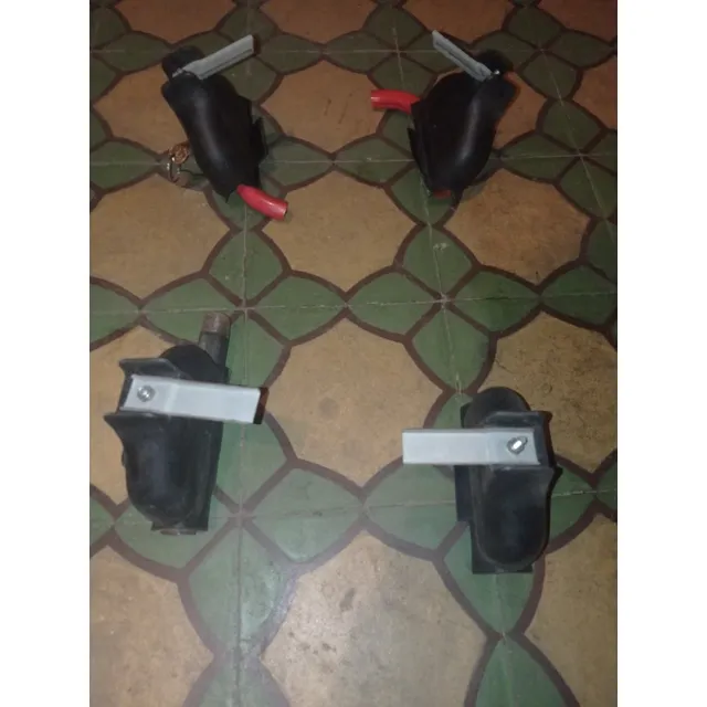 Vaca De Auto Con Dos Llaves
