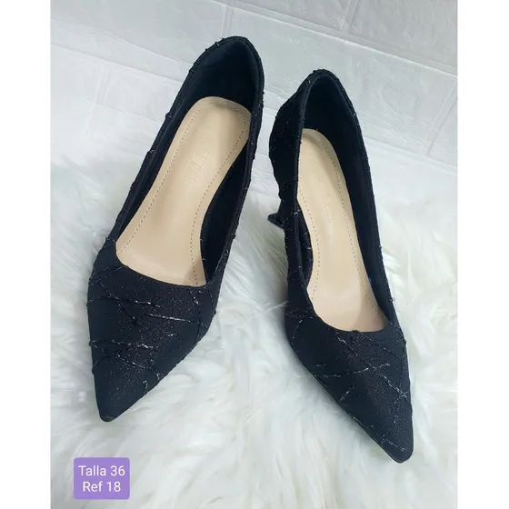 Stilletos Tacones Elegantes Color Negro Moda