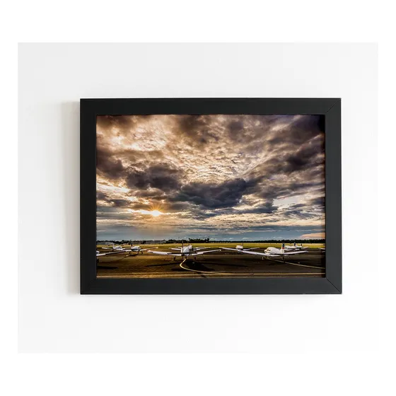 Quadro Art Nuvens Cinzentas Em Pôr Do Sol Sob Aeroporto