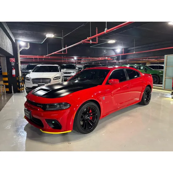 Dodge Charger 6.2 V8 Srt At