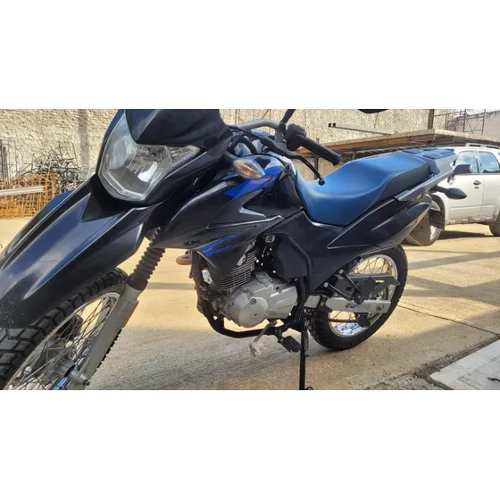 Moto En Perfecto Estado, Llantas Nuevas, Aceite