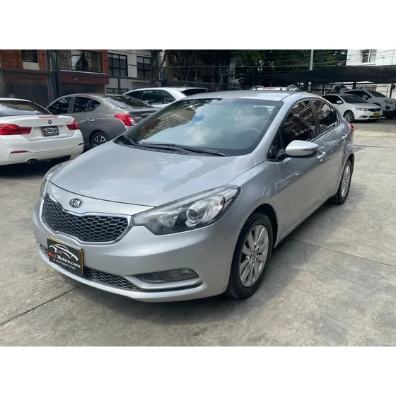 Kia Cerato Pro 1.6l Mt 1600cc 4p 2ab
