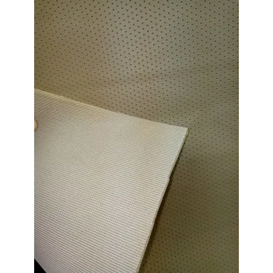 Semicuero Beige Microperforado Tapizado