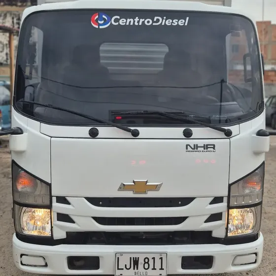 Chevrolet  Nhr 2023