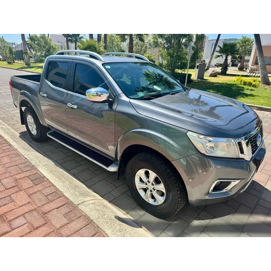 Nissan Np300 Frontier 2.5 Le Aa Mt