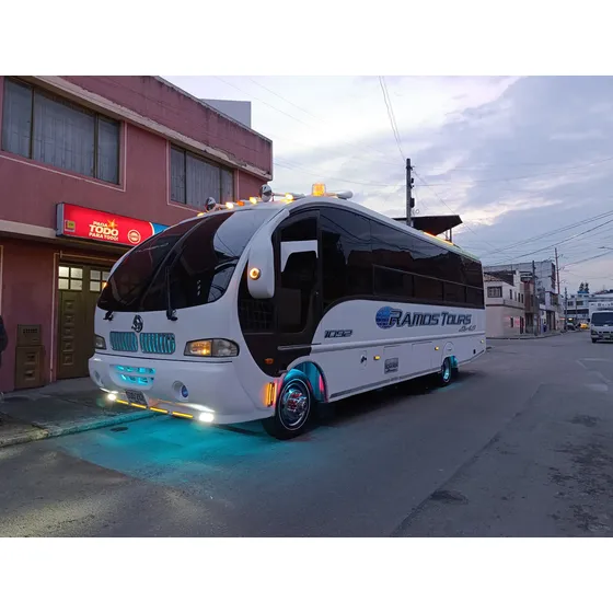 Buseton Hino Servicio Especial