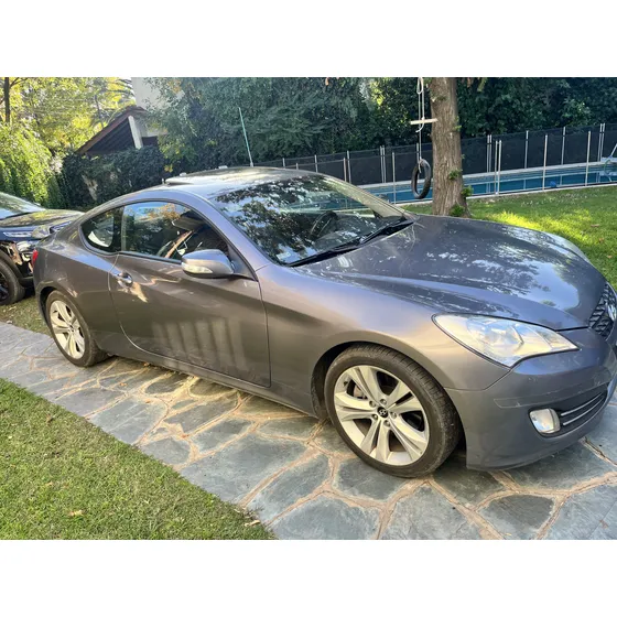 Hyundai Genesis 3.8 Coupe 300cv 6at