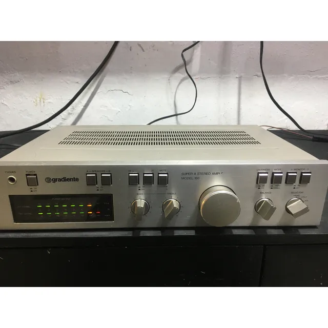Amplificador Gradiente 166 Vintage. Gris 80 W