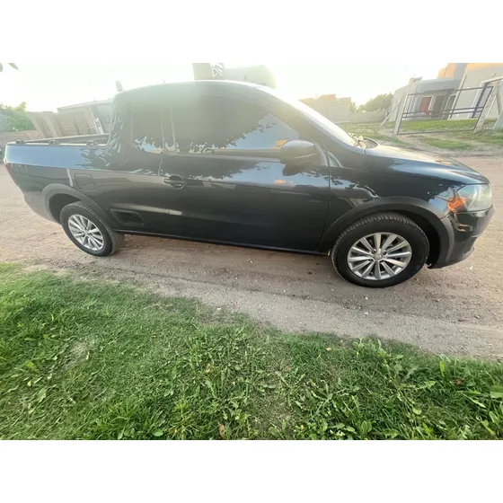 Volkswagen Saveiro 1.6 Gp Cd 101cv Pack High