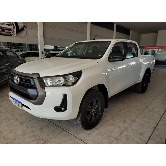 Toyota Hilux Pick-up 2.8 Cd Sr 204cv 4x4