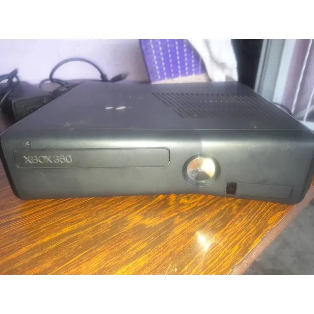 Xbox 360 Sin Controles Usado