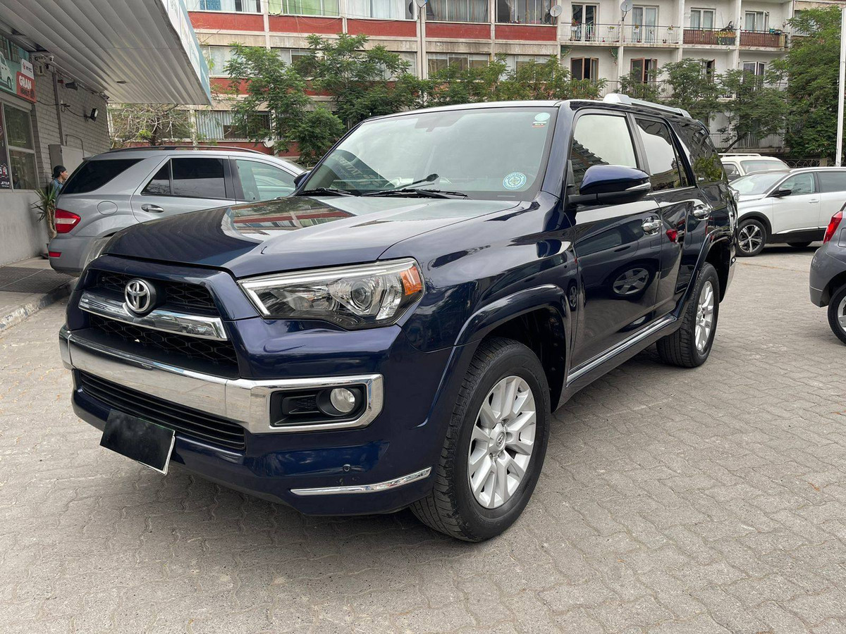 Toyota 4 Runner Limited 4.0 2014