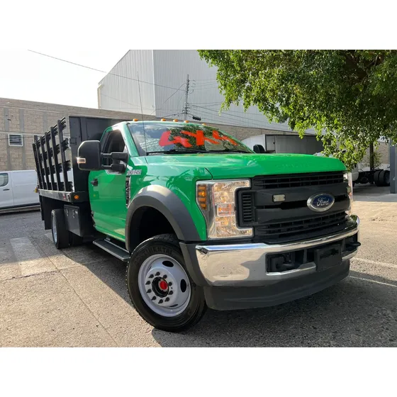 Ford F-450 6.8 Xl At