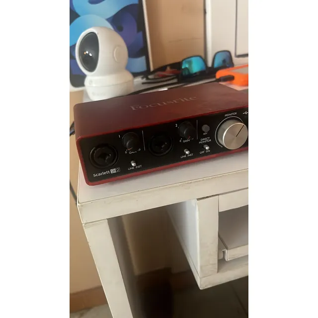 Interfaz De Audio Focusrite Scarlett 2i2 2.a Gen