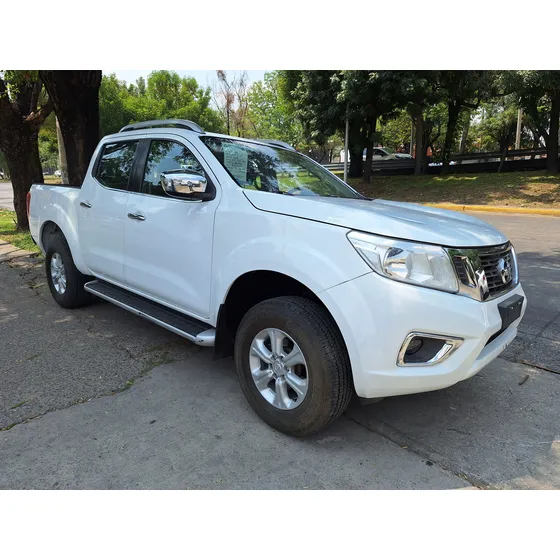 Nissan Np300 Frontier 2.5 Le Aa Mt