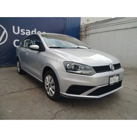 Volkswagen Vento 1.6 Starline At