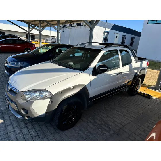 Ram 700 1.6 Club Cab Adventure Mt
