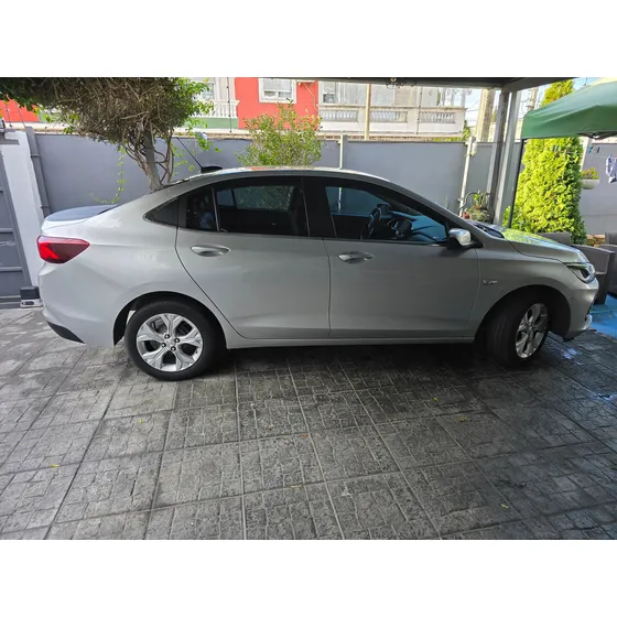 Chevrolet Onix Plus 1.0t Premier At