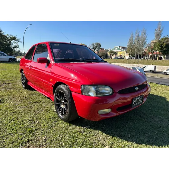 Ford Escort 1.8 Coupe Si