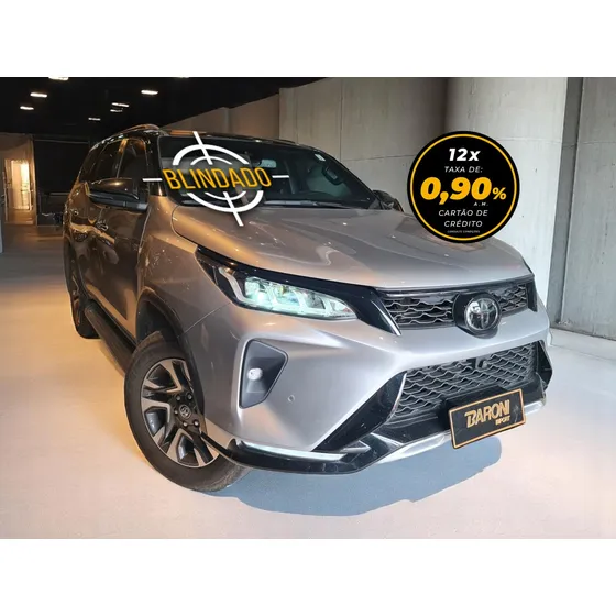 Toyota Hilux Sw4 2.8 D-4d Turbo Diesel Diamond 7l 4x4 Automático