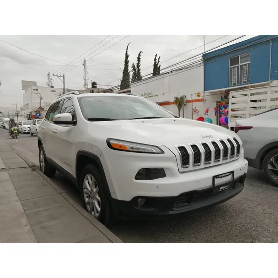 Jeep Cherokee Latitud At