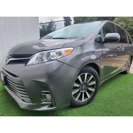 Toyota Sienna 3.5 Xle Piel At