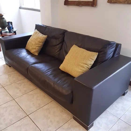 Mueble Sofá De Cuero