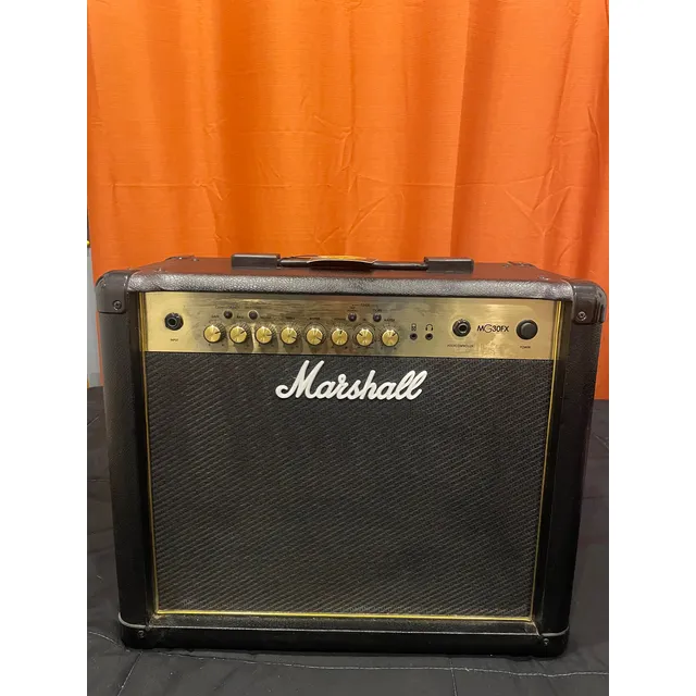 Marshall Mg30gfx Combo Amplificador Guitarra Color Negro Negro